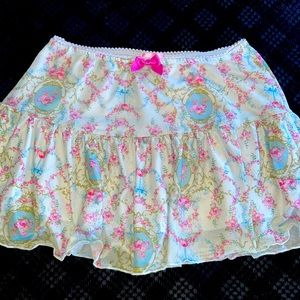 SUGAR THRILLZ "Renaissance" SKIRT. SIZE S